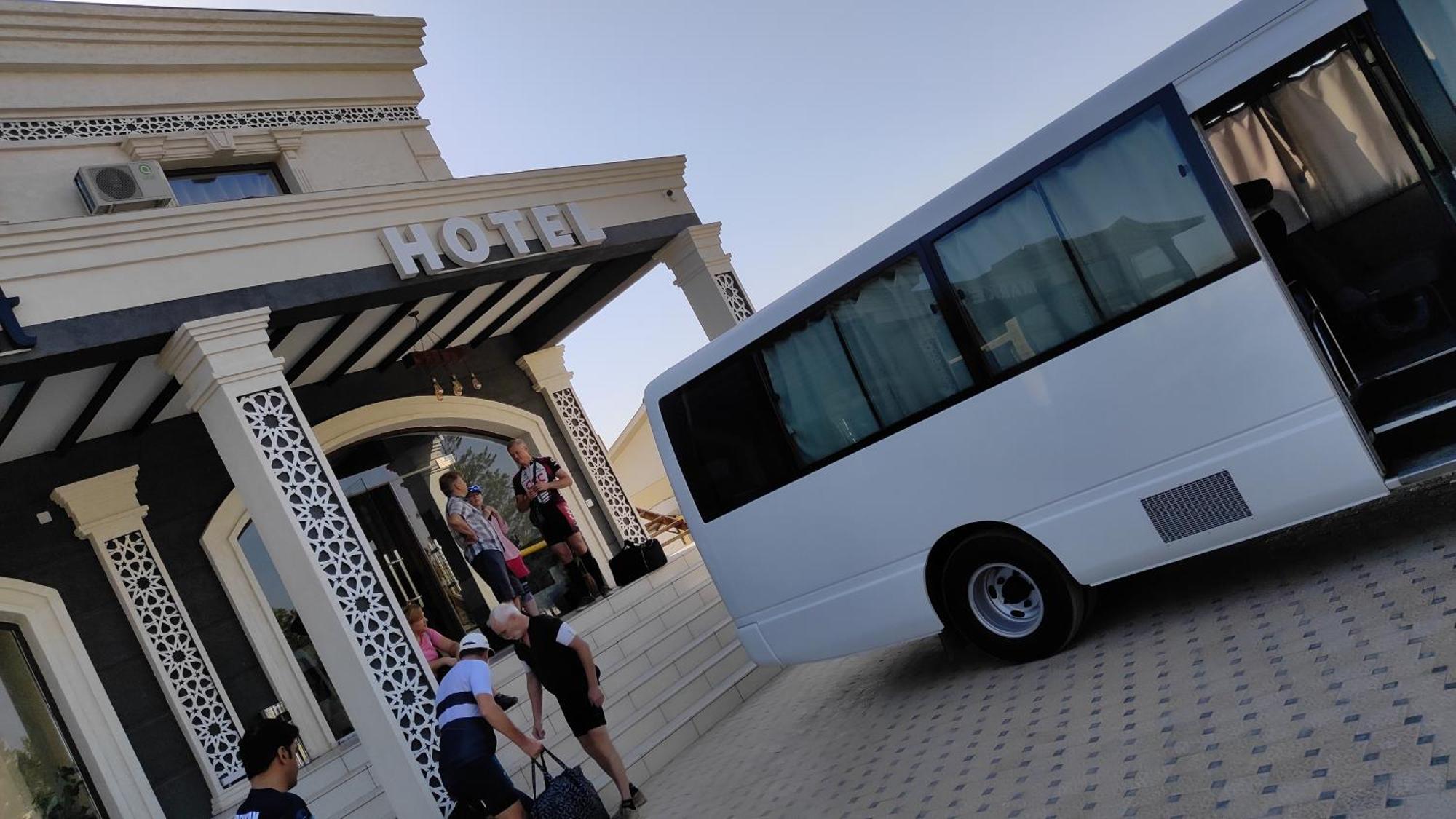 Отель Сахара Baysun Bagian luar foto
